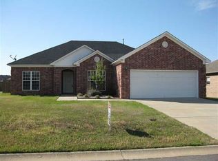 1785 Jasmine Ln, Conway, AR 72034