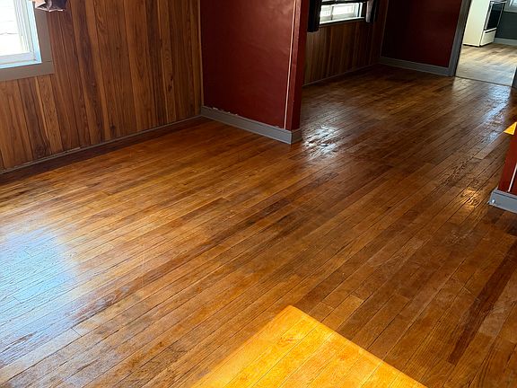 3rd image of 3 N Main St #3