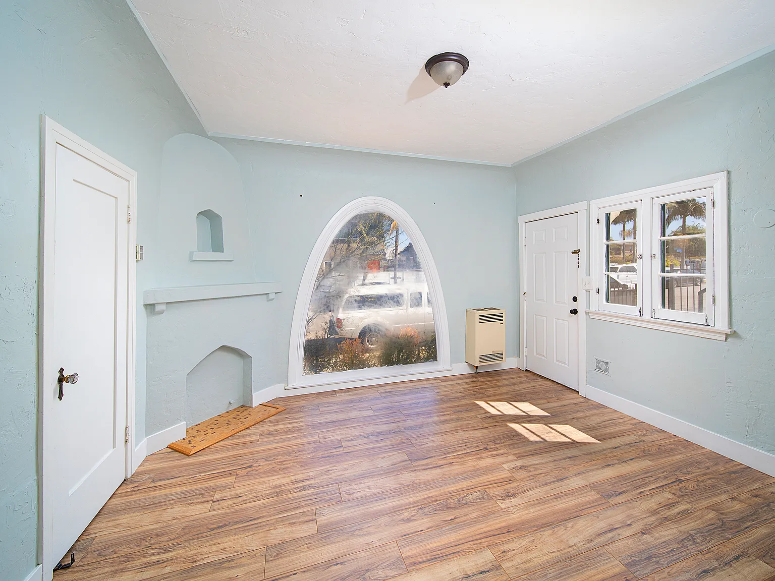 2 bed, 875 sqft, $2,395 — Photo 2