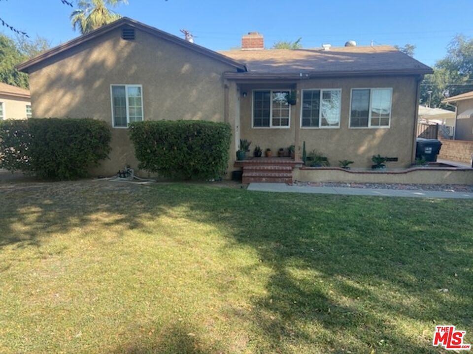 1st image of 828 W 24th St