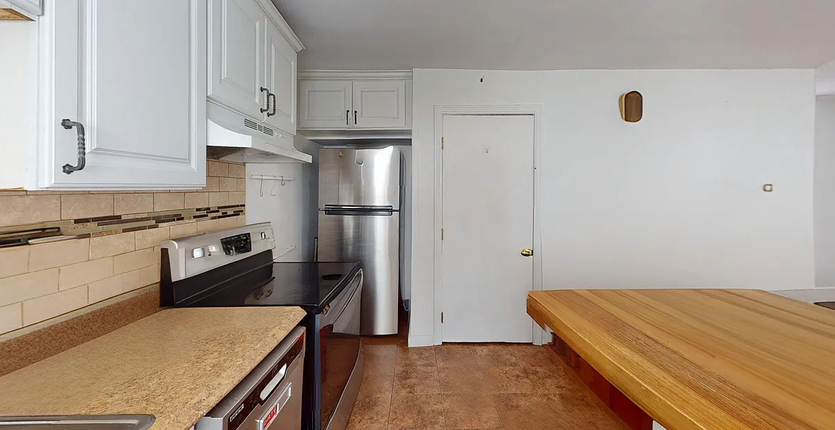 Building Photo - 521 Green St #B