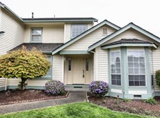 34448 10th Ave SW #D, Federal Way, WA 98023