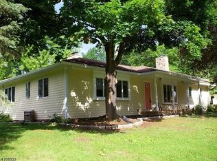 515 Janes Chapel Rd, Oxford, NJ 07863