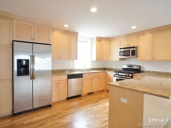 44 Stuart Ave APT B1, Norwalk, CT 06850
