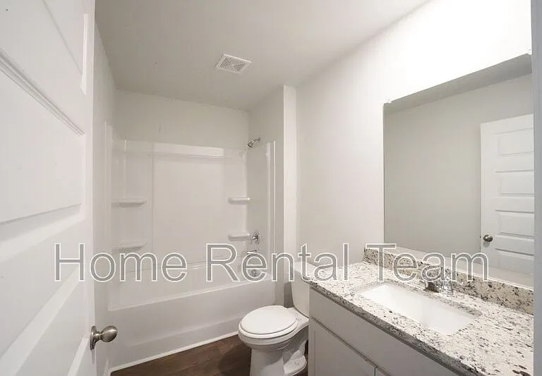 112 Windrush Pnes — Photo 14