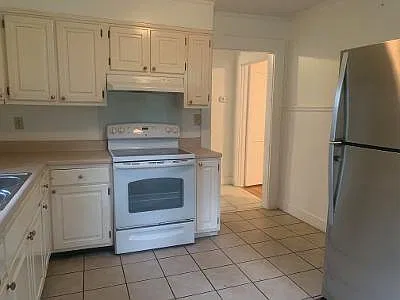 3 bed, 1.0 bath, 1179 sqft, $1,195 — Photo 4