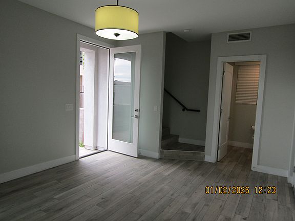 4th image of 1106 E Weber Dr #1019