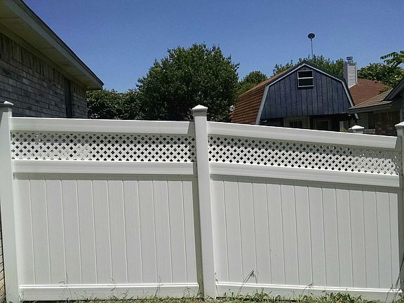 Vinyl fencing & solar lights