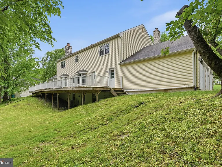 1316 Heller Dr — Photo 71