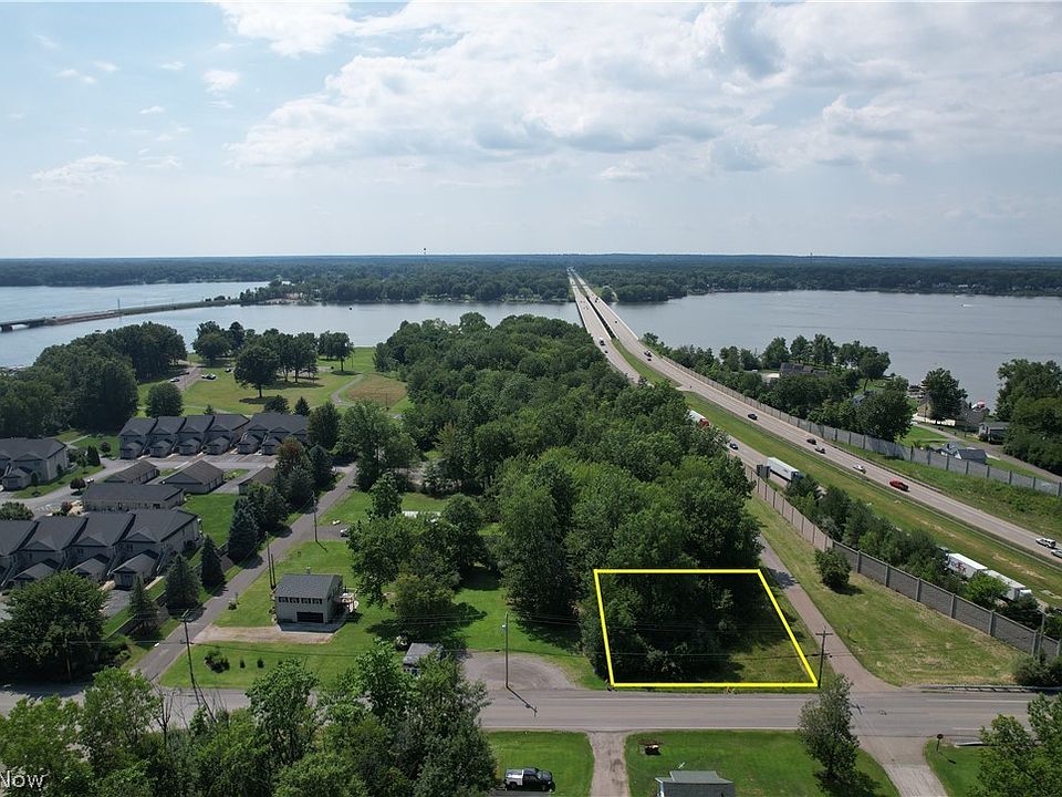 1st image of N East River Rd