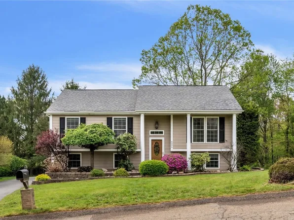 4006 Hancock Dr, Aliquippa, PA 15001