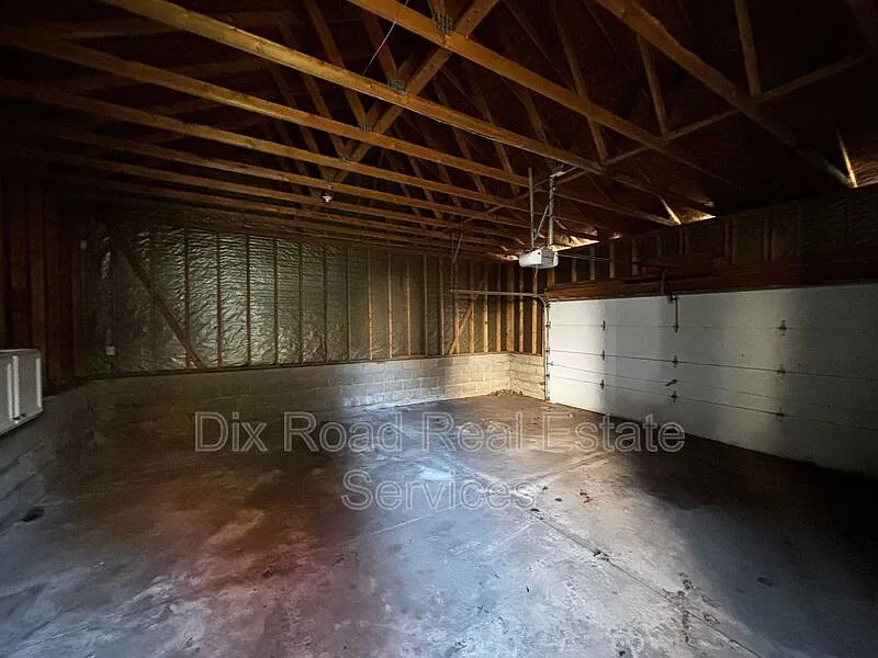 4 bed, 2.5 bath, 2587 sqft, $1,755 — Photo 4