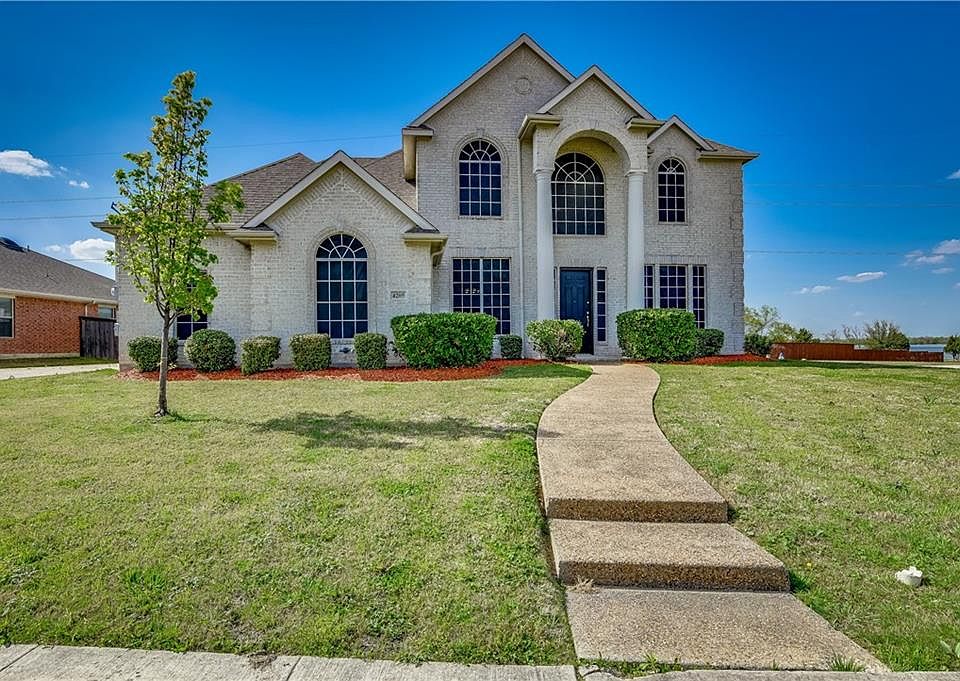 1st image of 4205 Lauren Ln