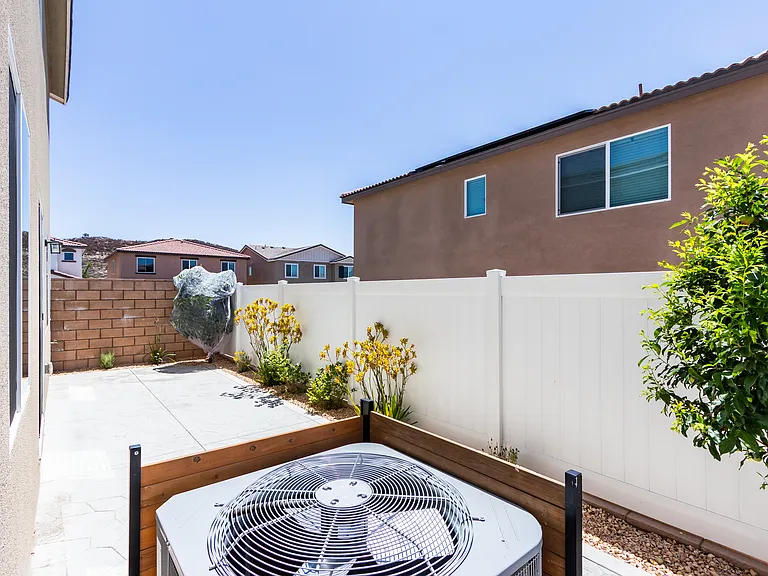 36469 Shine Dr — Photo 25