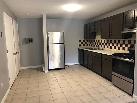 2nd image of 156L Capitol Hill Dr