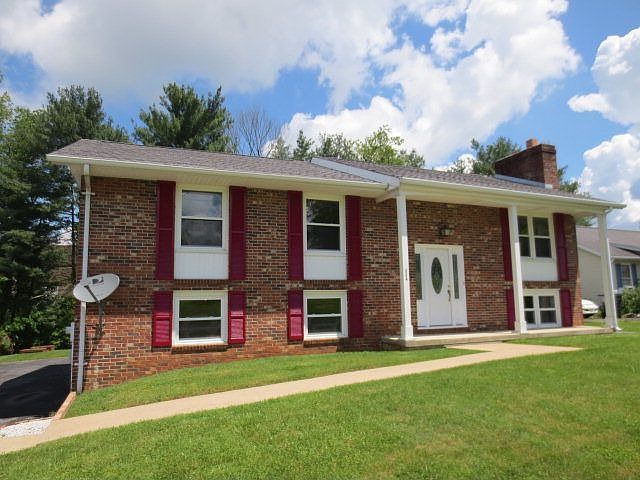 1st image of 579 Suncrest Dr