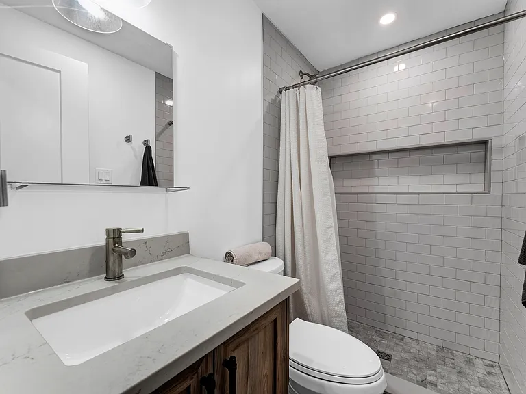 53 Chippewa Ave #C — Photo 18