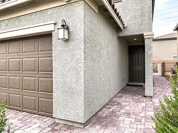 3rd image of 4103 Golden Fleece Ave