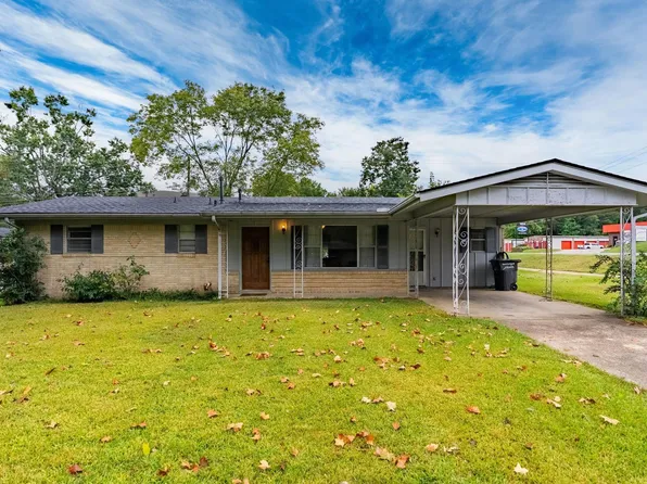 1 Phyllis Ct, Jacksonville, AR 72076