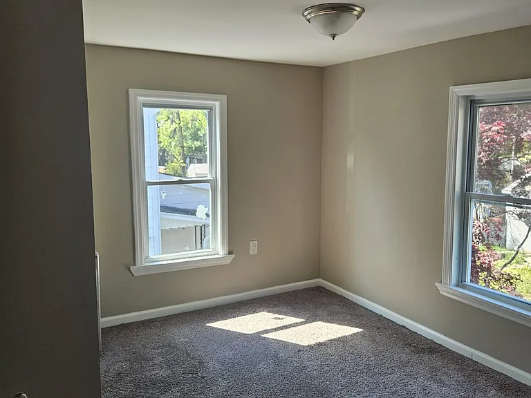 700 W Summer Rd #2 — Photo 8