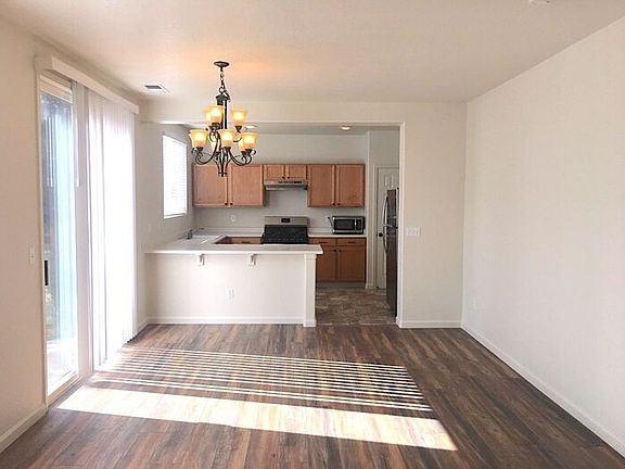 2nd image of 1335 Loma Verde Dr