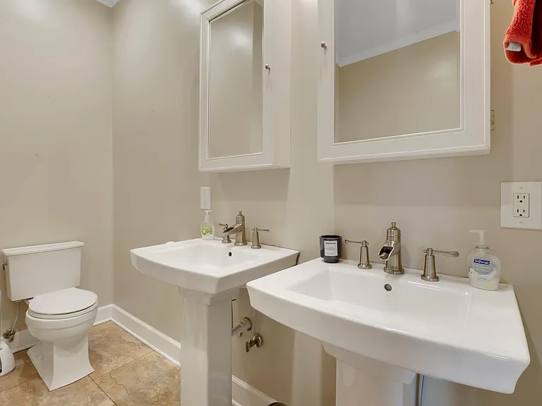 11 Taylor St — Photo 14