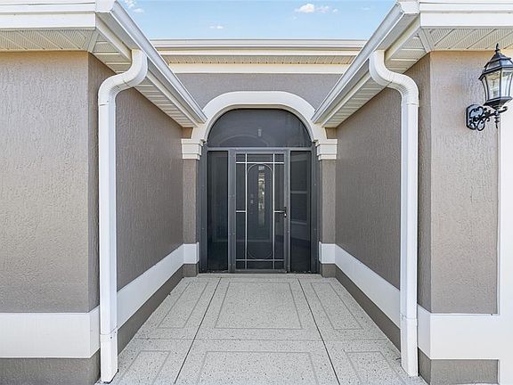 4th image of 3983 McDowell Dr