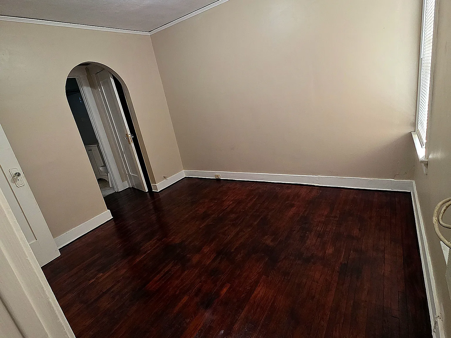 1 bed, 750 sqft, $2,000 — Photo 3
