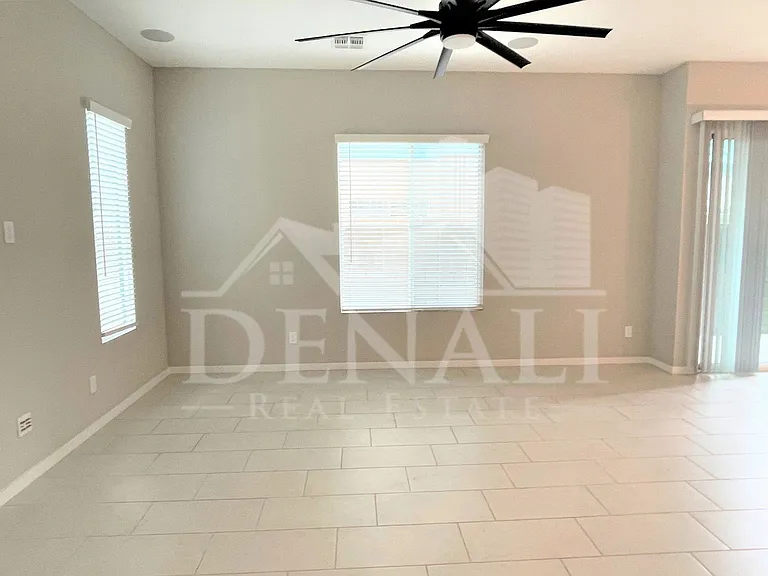 901 S Smith Rd #1047 — Photo 5