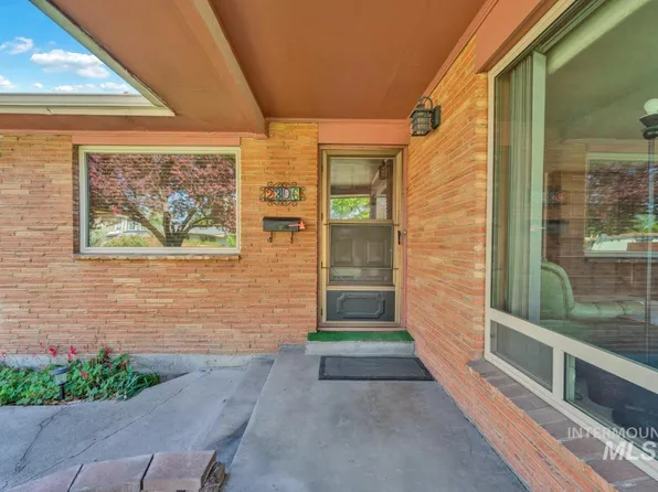 2306 N Grandee St, Boise, ID 83704