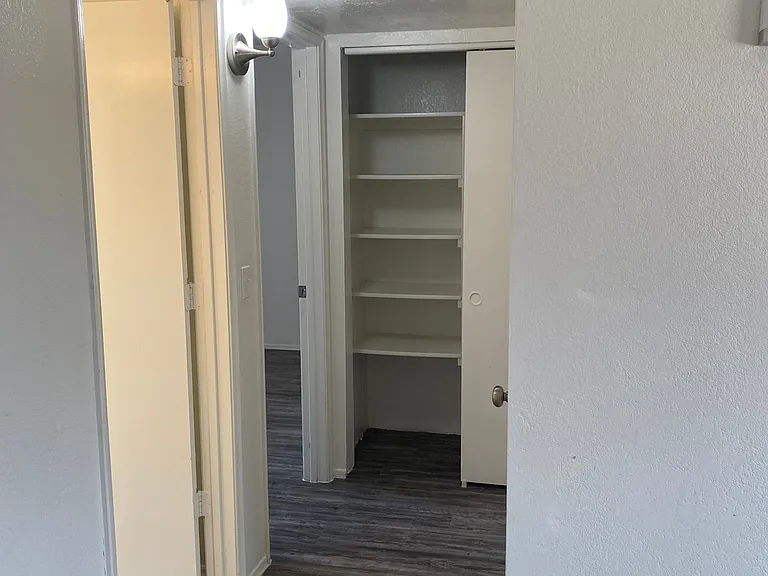 3322 E Bermuda St #B — Photo 3