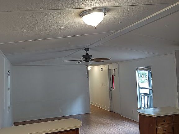 3rd image of 1709 De Saix Blvd