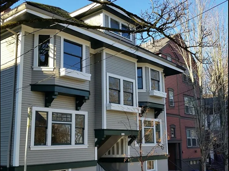 2717 SW 2nd Ave #1 — Photo 3