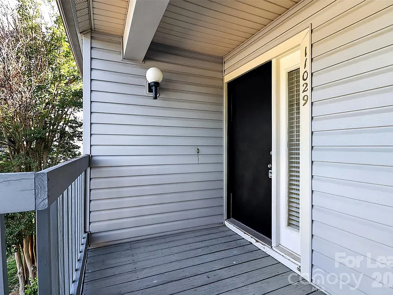 11029 Harrowfield Rd — Photo 34
