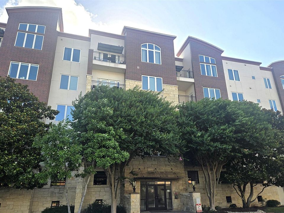 1st image of 1900 Genesee St APT 207