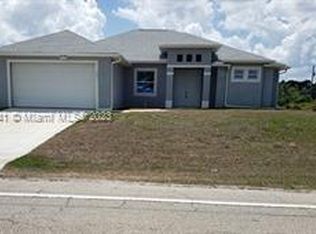 2611 23rd St SW, Lehigh Acres, FL 33976