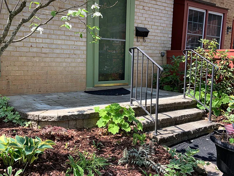2156 Golf Course Dr — Photo 26