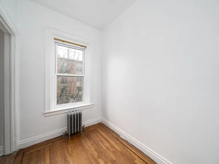 225 Garfield Ave #2 — Photo 8