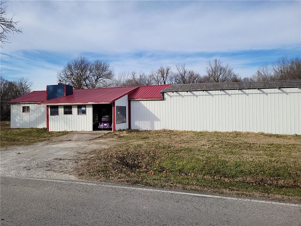 1st image of 662 E 600th Ave