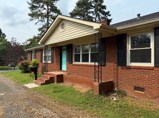 1510 Woodhill Ln, Charlotte, NC 28205