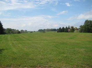 60426 Fairway Ct, Prairie Du Chien, WI 53821