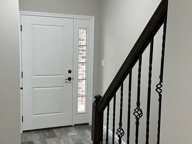 111 Delano Dr — Photo 11