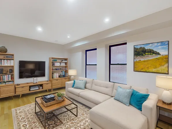 230 W 113th St APT 5C, New York, NY 10026