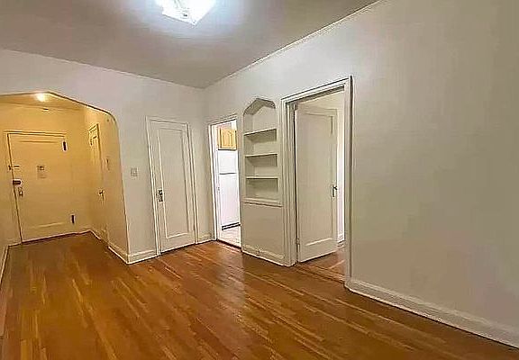 3rd image of 83-10 Lefferts Blvd #6MF