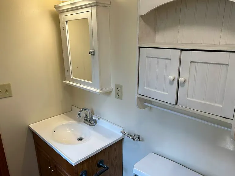 59 Riggs Dr — Photo 3