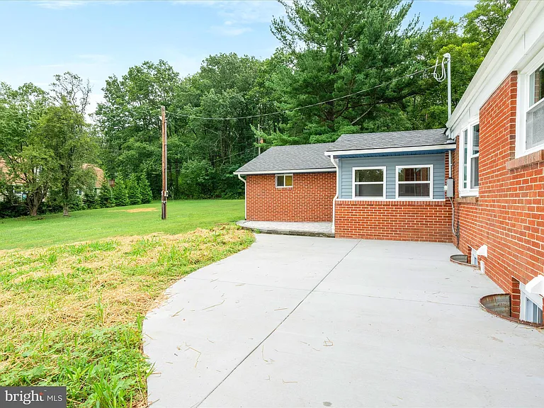 14150 Harrisville Rd — Photo 39