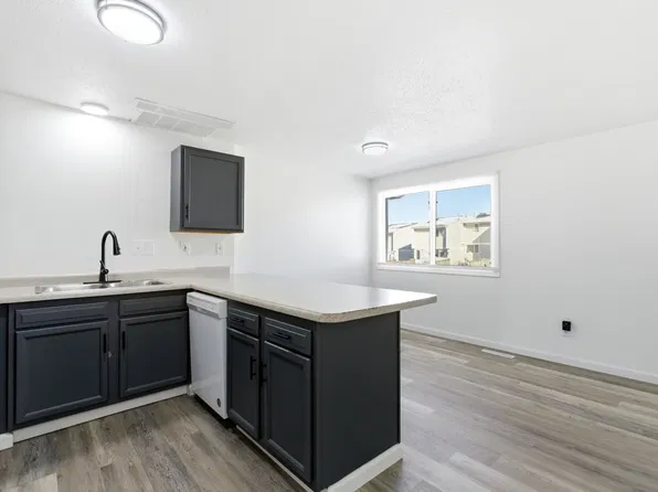 2000 S Cleveland Ave, Sioux Falls, SD 57103