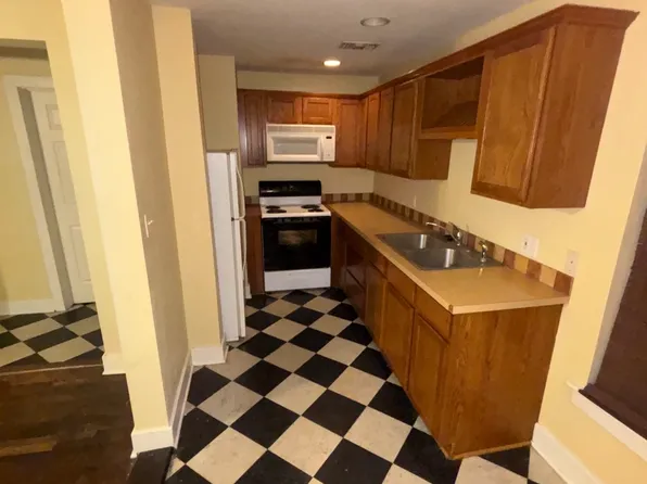 1429 N Locust St #1429, Denton, TX 76201