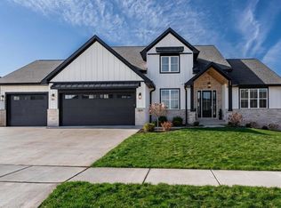 3014 Stone Fence Pl, Green Bay, WI 54311