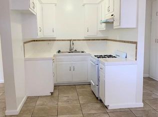 4011 W 129th St APT 16, Hawthorne, CA 90250